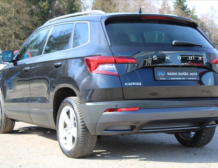 Škoda Karoq SUV / Terénní 1,5 l 110 kw