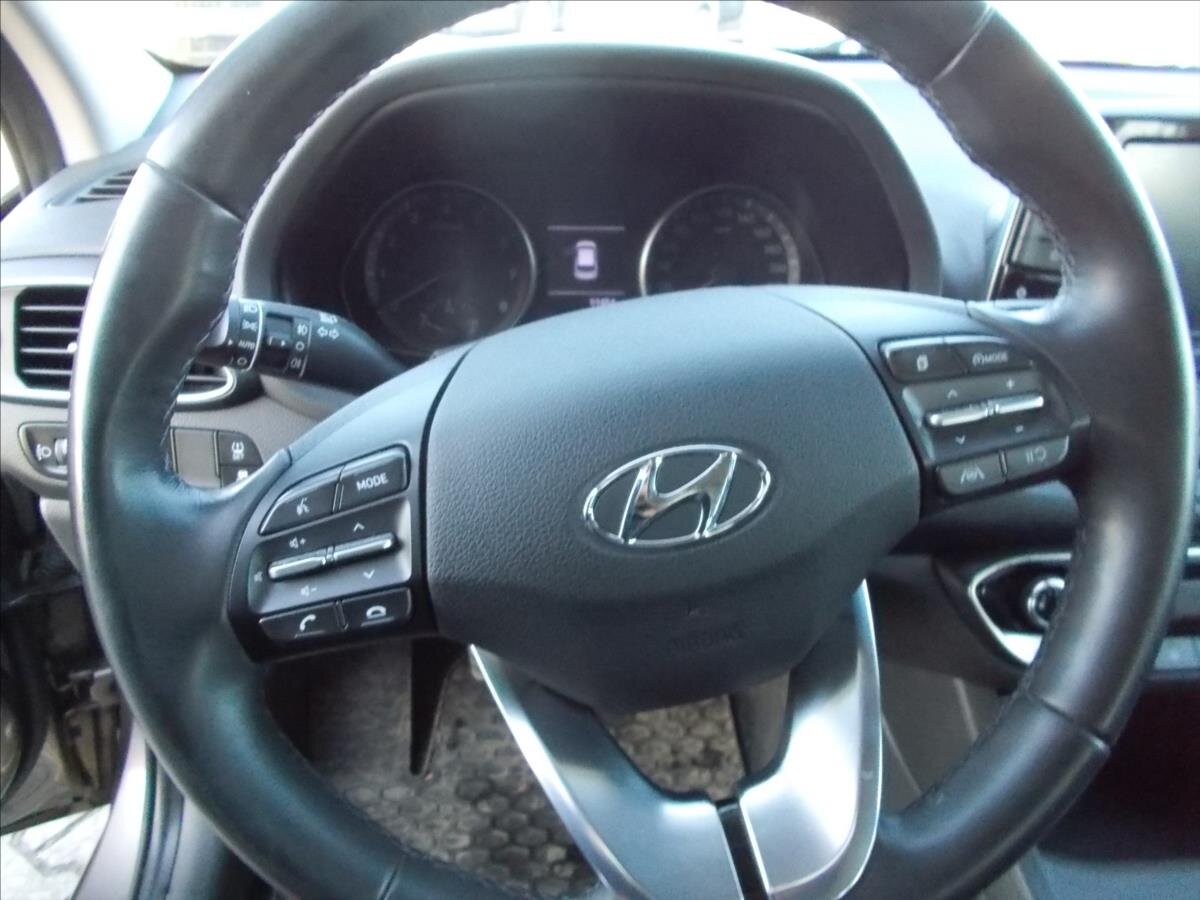 Hyundai i30 Kombi 998,0 88 kw