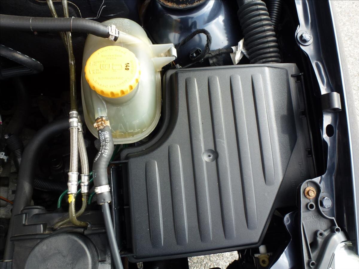 Opel Tigra Kabriolet 1,4 l 66 kw