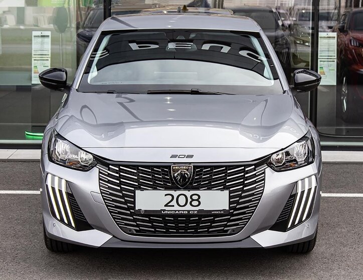 Peugeot 208 Hatchback 1,2 l 74 kw