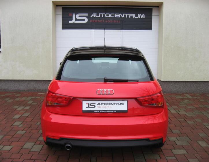 Audi A1 8