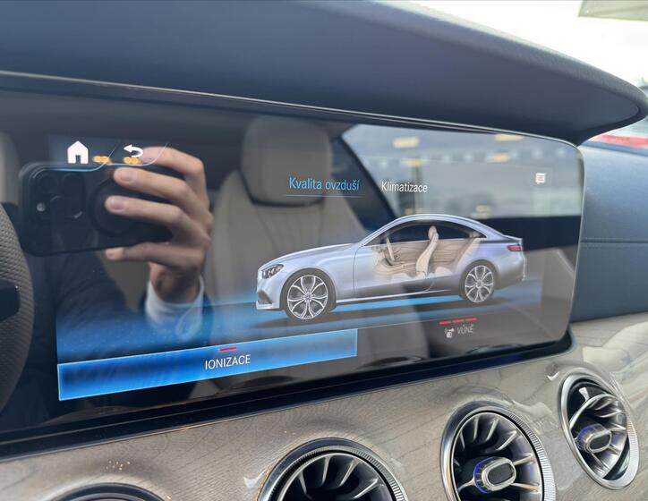 Mercedes-Benz Třídy E 21