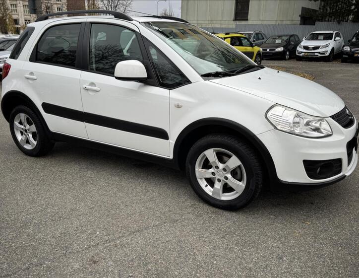 Suzuki SX4 15