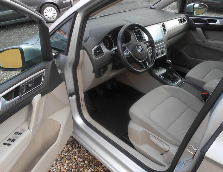 Volkswagen Golf Sportsvan 11