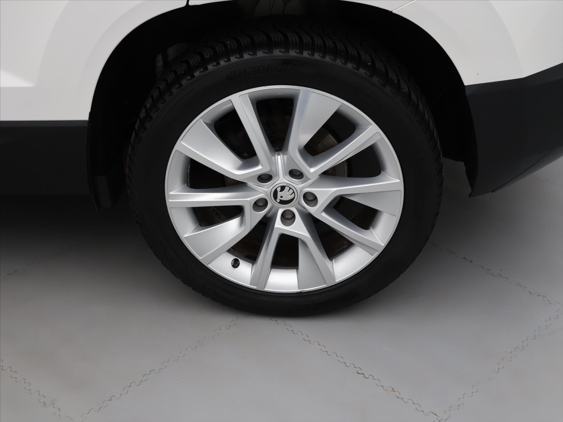 Škoda Karoq SUV / Terénní 1,6 l 85 kw