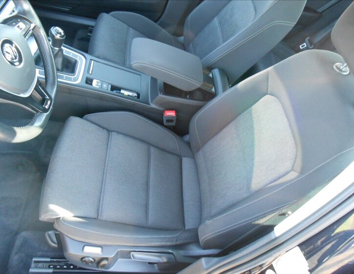 Volkswagen Passat Kombi 2,0 l 110 kw