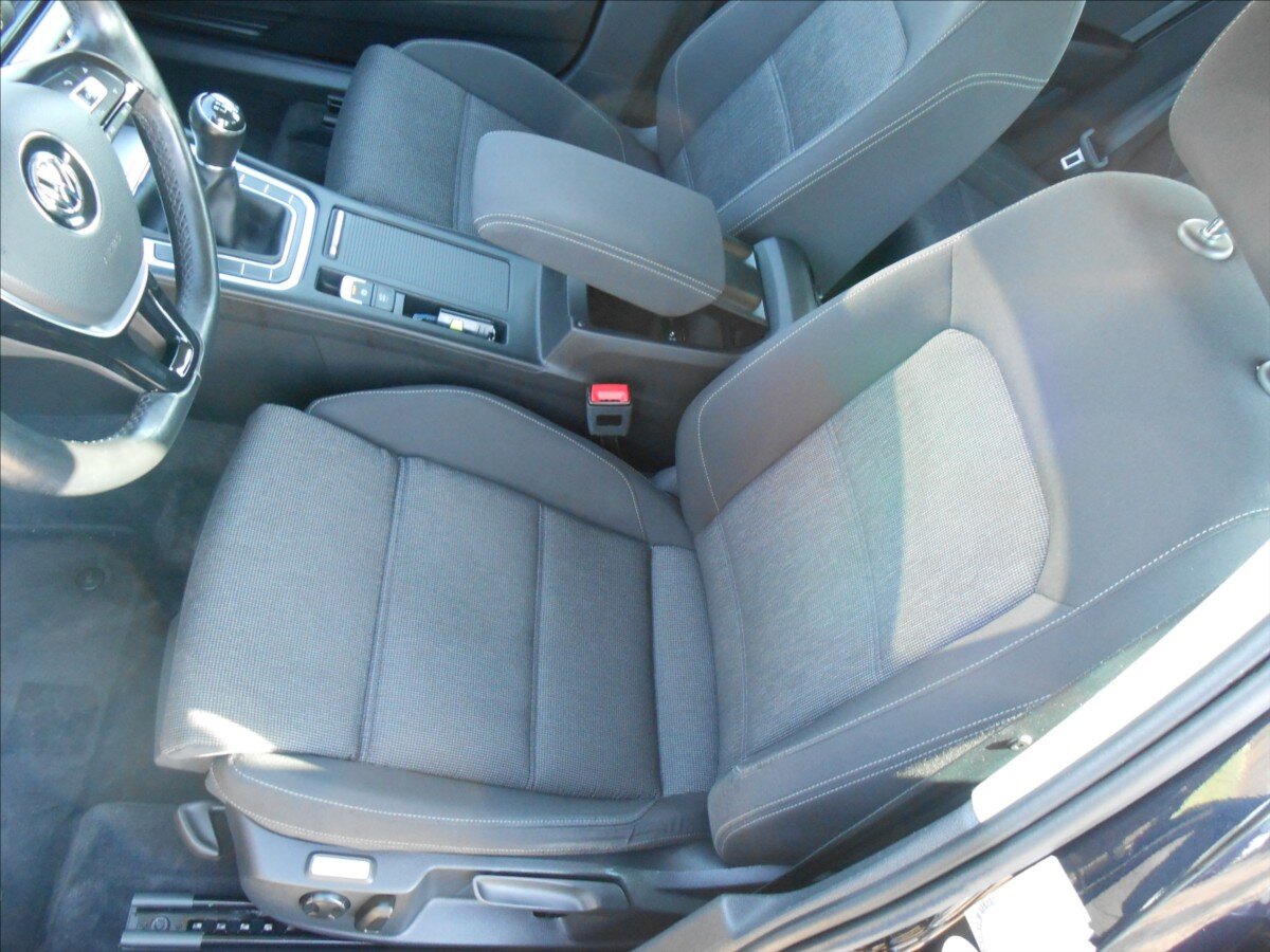 Volkswagen Passat Kombi 2,0 l 110 kw