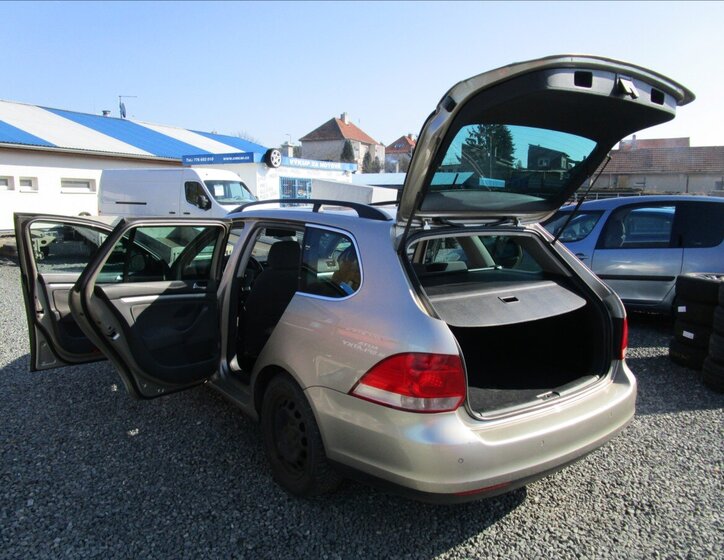 Volkswagen Golf Kombi 1,4 l 90 kw