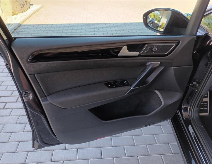 Volkswagen Golf Sportsvan MPV 1,4 l 92 kw