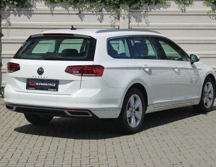 Volkswagen Passat Kombi 2,0 l 110 kw