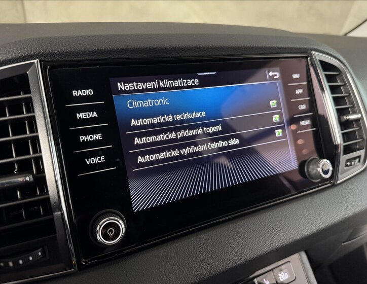 Škoda Karoq SUV / Terénní 2,0 l 85 kw