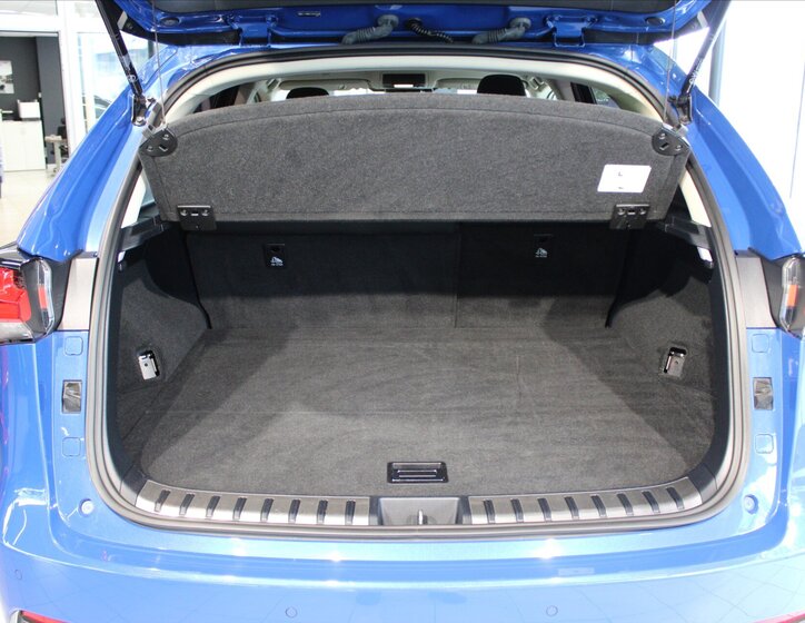 Lexus NX 300h SUV 2,5 l 145 kw