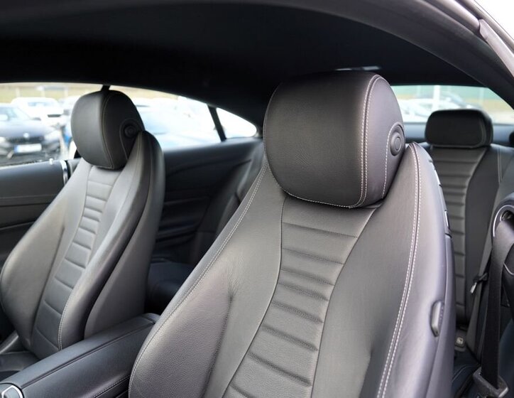 Mercedes-Benz Třídy E Kupé 2,0 l 180 kw