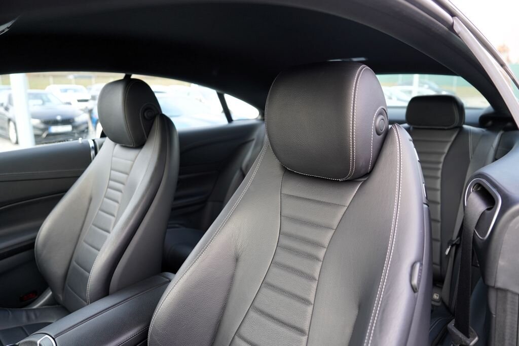 Mercedes-Benz Třídy E Kupé 2,0 l 180 kw