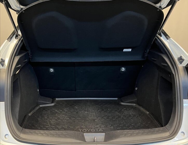 Toyota C-HR Hatchback 1,8 l 72 kw