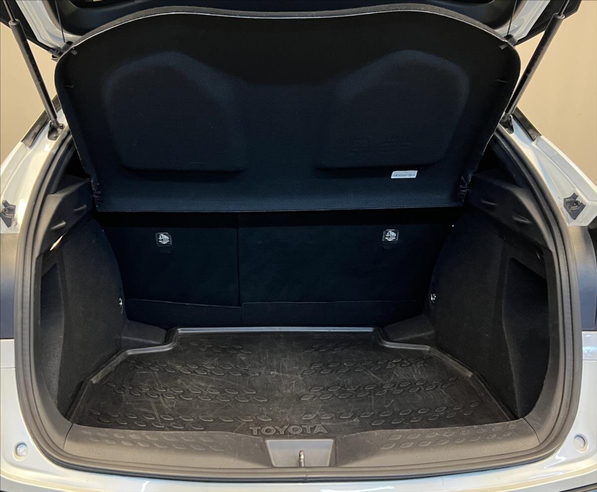 Toyota C-HR Hatchback 1,8 l 72 kw