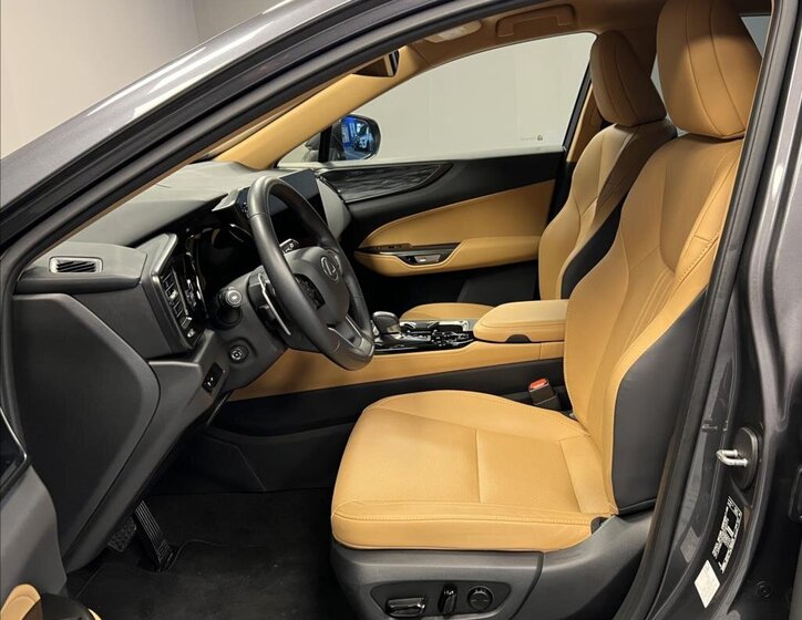 Lexus NX 350h SUV 2,5 l 179 kw