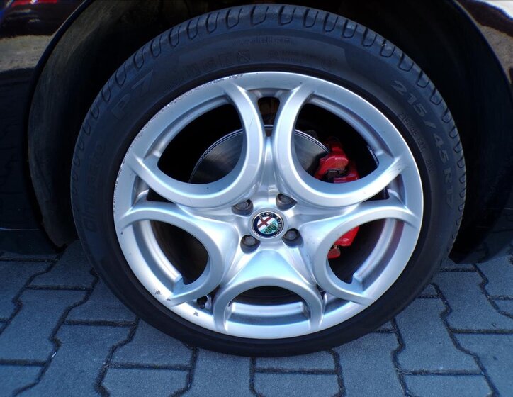 Alfa Romeo MiTo Hatchback 1,6 l 88 kw