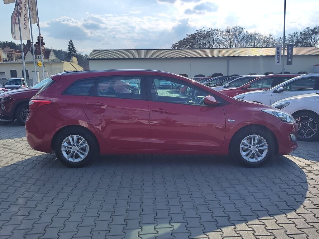 Hyundai i30 Kombi 1,4 l 73 kw