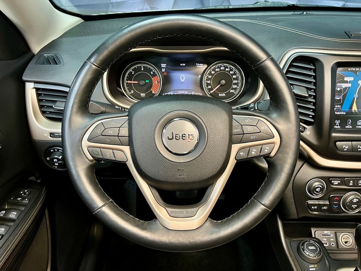 Jeep Cherokee SUV 2,0 l 125 kw