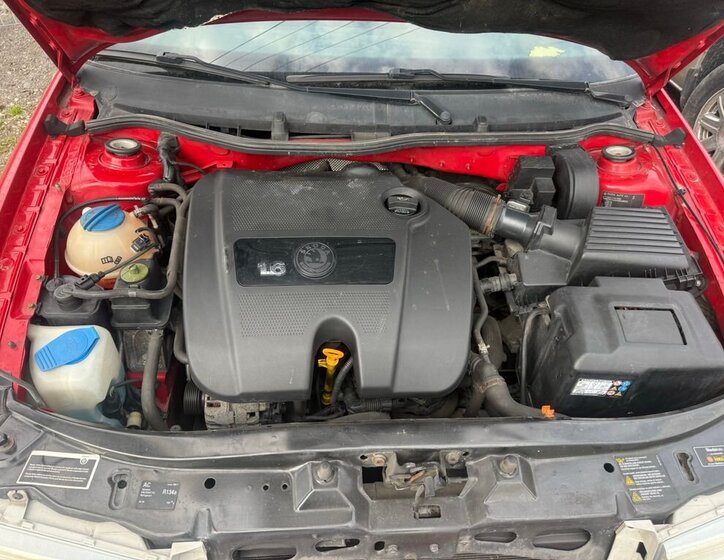 Škoda Octavia Sedan / Limuzína 1,6 l 75 kw