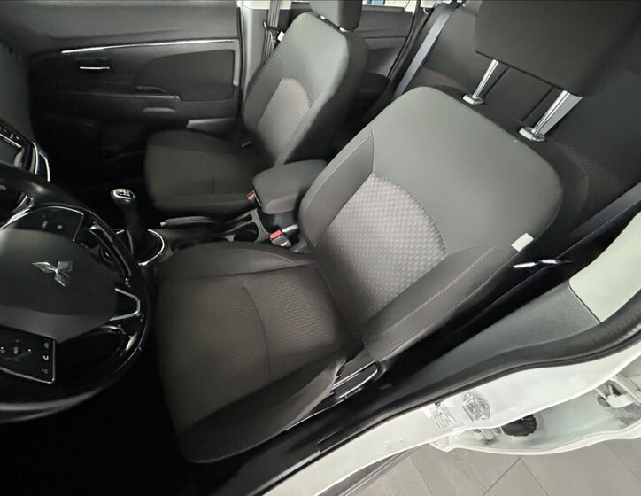 Mitsubishi ASX SUV 1,6 l 86 kw