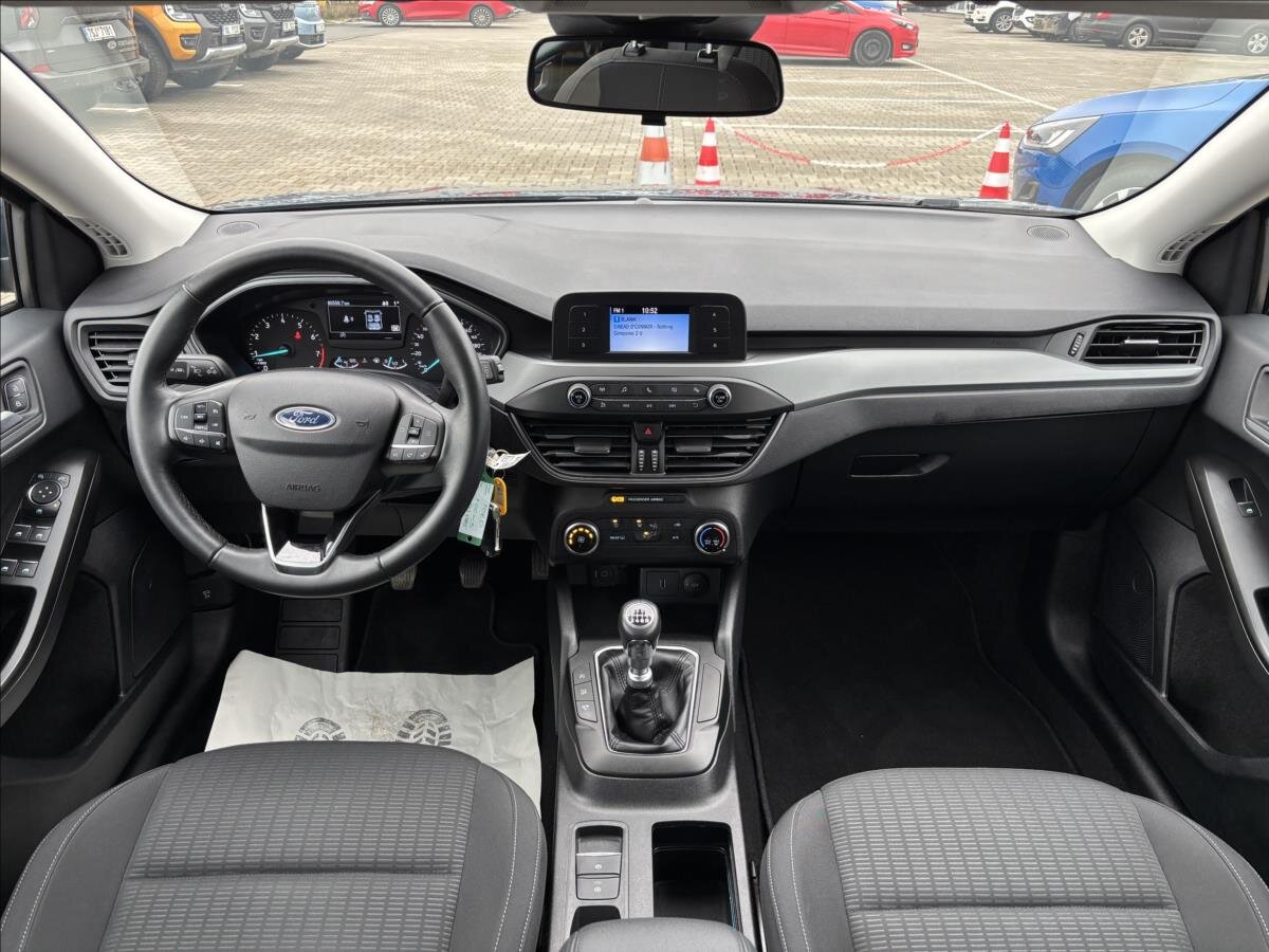 Ford Focus Kombi 999,0 92 kw