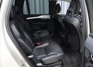 Volvo XC90 11