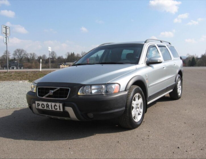Volvo XC70 Kombi 2,4 l 136 kw