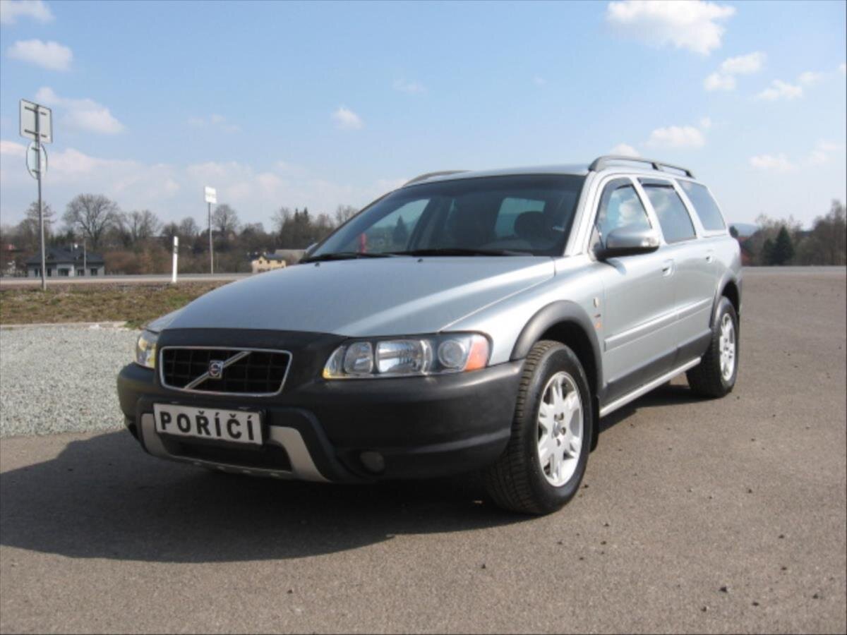 Volvo XC70 Kombi 2,4 l 136 kw
