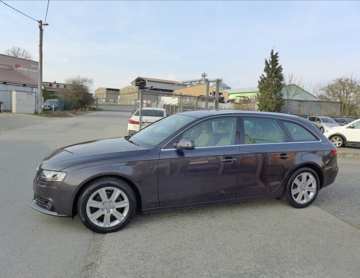 Audi A4 Kombi 2,0 l 105 kw