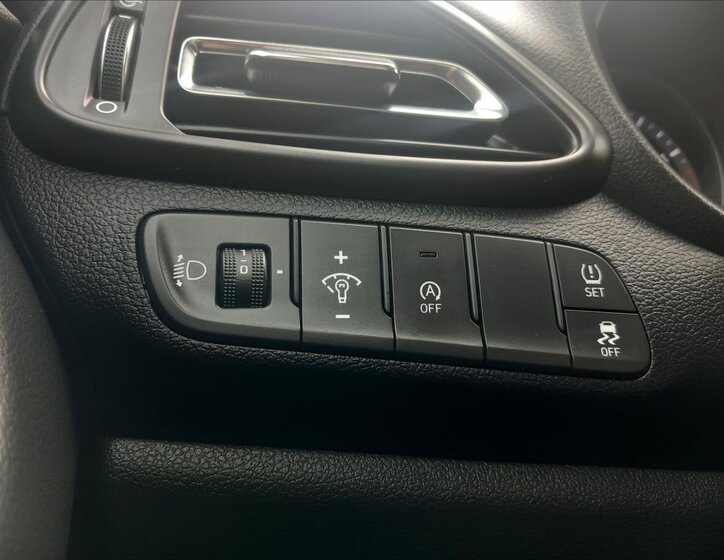 Hyundai i30 Hatchback 998,0 88 kw