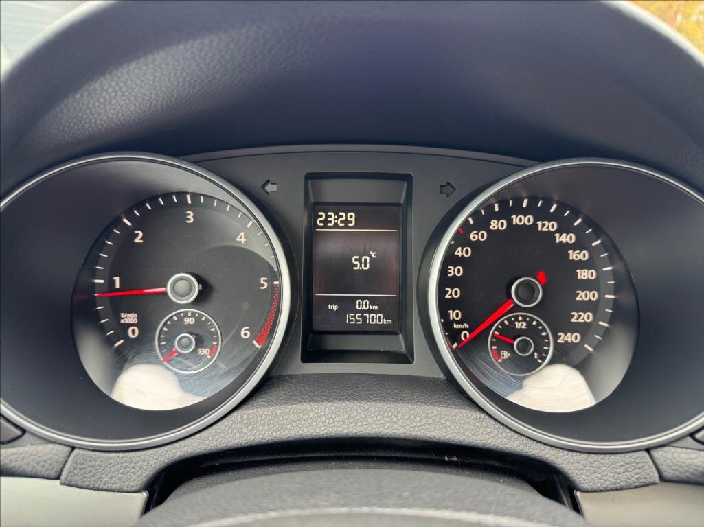 Volkswagen Golf Kombi 1,6 l 77 kw