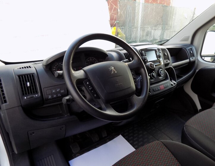 Peugeot Boxer 12