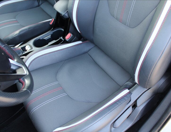 Toyota Corolla Kombi 2,0 l 112 kw