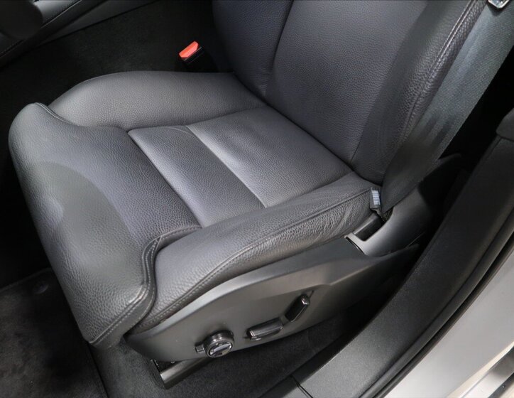 Volvo XC90 SUV / Terénní 2,0 l 184 kw