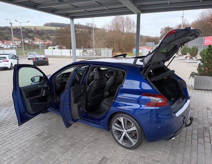 Peugeot 308 Hatchback 2,0 l 130 kw