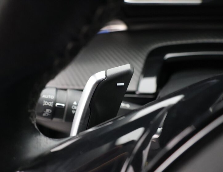 Peugeot 508 Liftback 1,6 l 133 kw