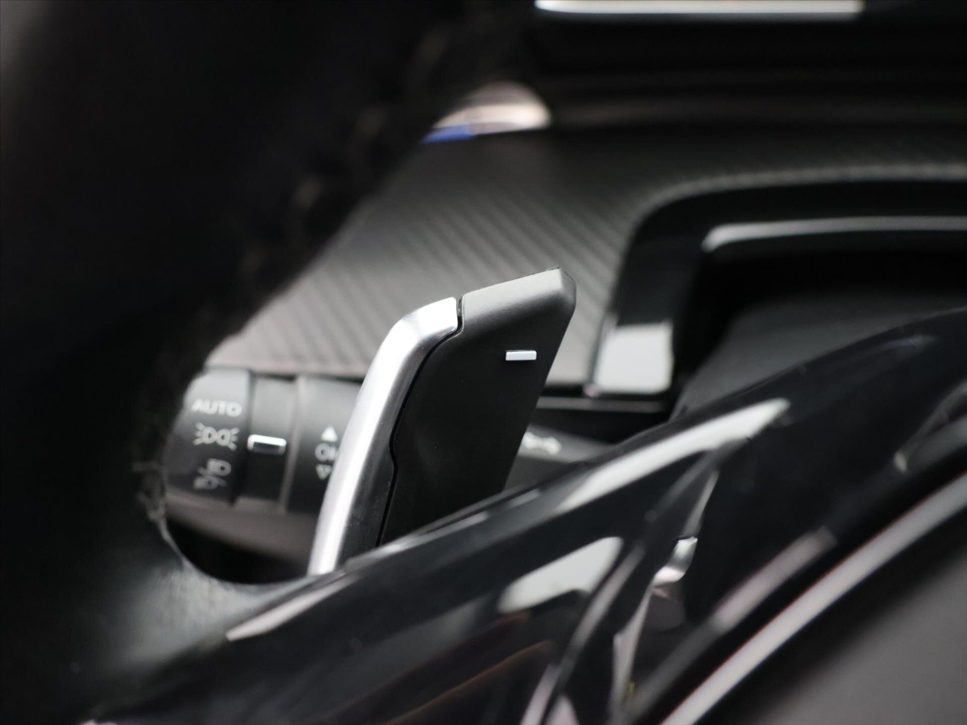 Peugeot 508 Liftback 1,6 l 133 kw