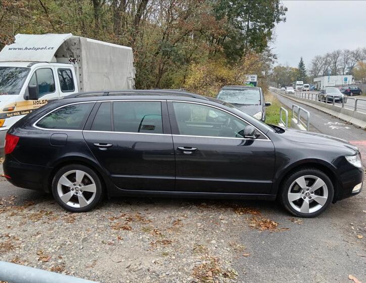 Škoda Superb 13