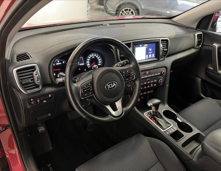 KIA Sportage SUV 2,0 l 136 kw