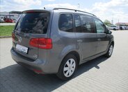 Volkswagen Touran 4