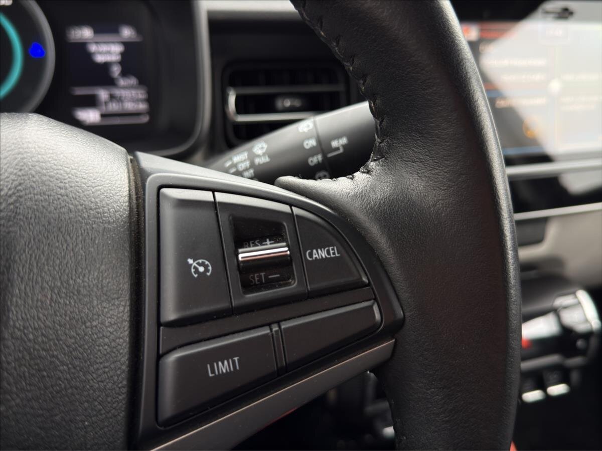 Suzuki Ignis Hatchback 1,2 l 66 kw