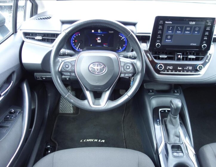 Toyota Corolla Sedan / Limuzína 1,6 l 97 kw