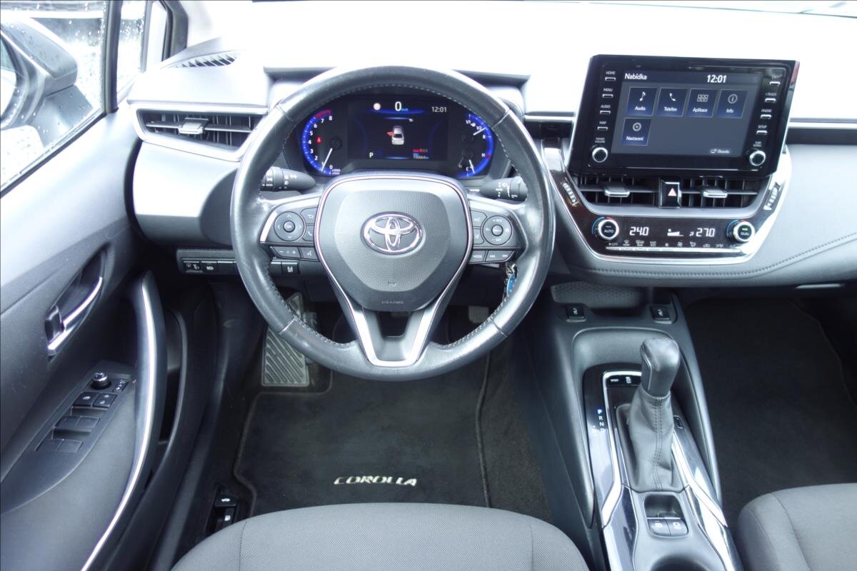 Toyota Corolla Sedan / Limuzína 1,6 l 97 kw