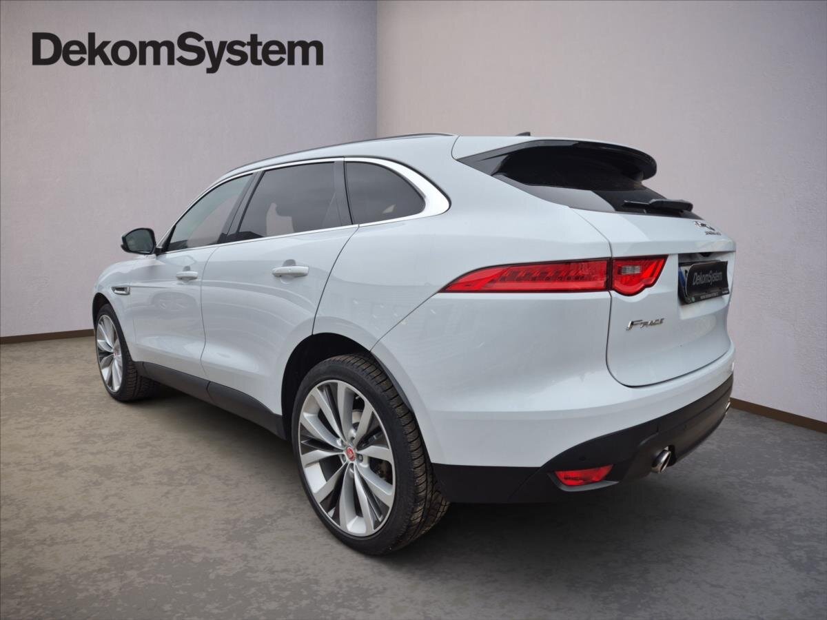 Jaguar F-Pace SUV 3,0 l 221 kw