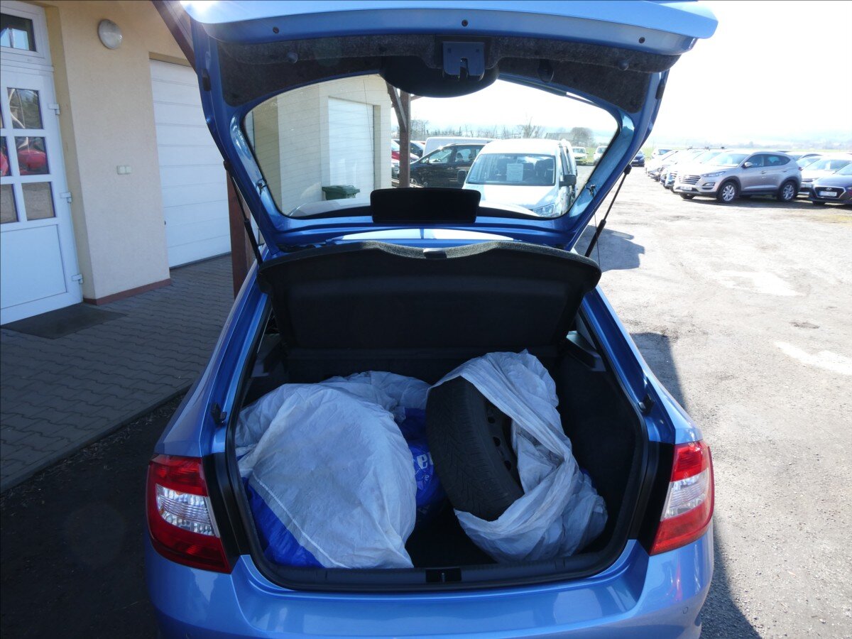 Škoda Rapid Sedan / Limuzína 1,2 l 66 kw