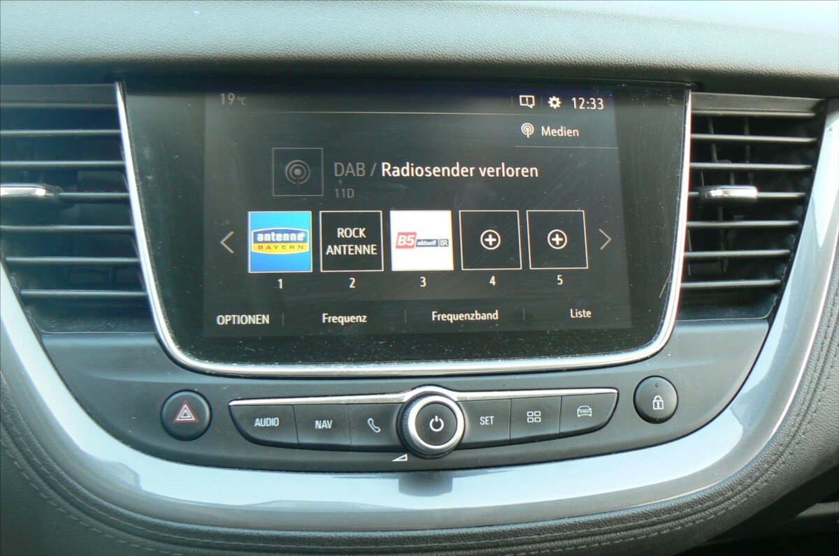 Opel Grandland X SUV / Terénní 1,2 l 96 kw