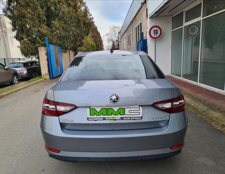 Škoda Superb Sedan 2,0 l 110 kw