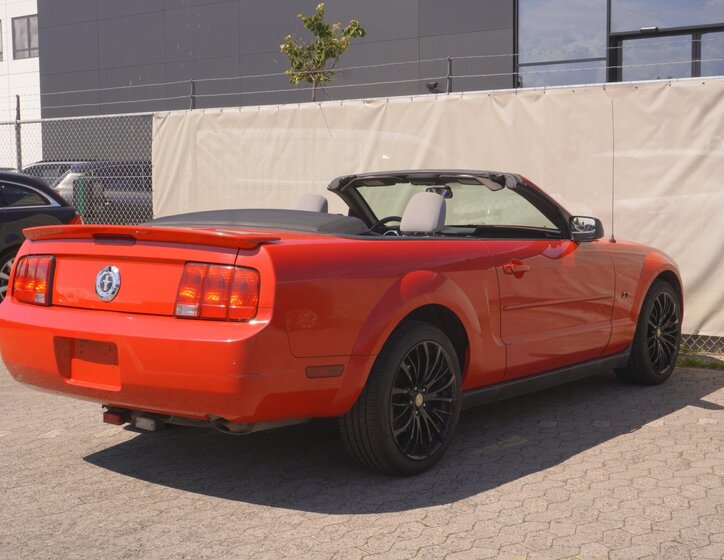 Ford Mustang Kabriolet 4,0 l 157 kw
